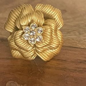 Premier Designs In Bloom antique gold flower ring